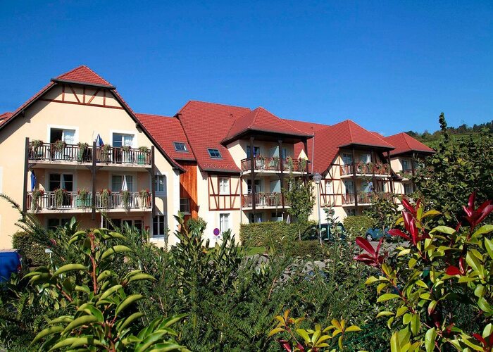 Extérieur dans une residence de tourisme en LMNP au domaine des rois à BERGHEIM