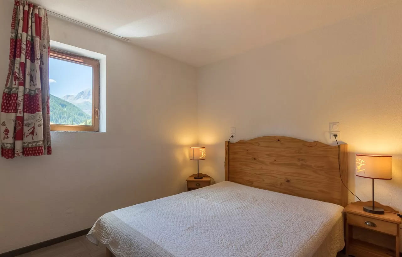 Chambre de la résidence en LMNP de tourisme Pra Sainte Marie à VARS