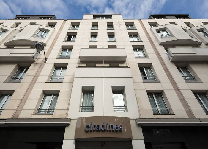 Façade de la résidence lmnp tourisme affaires Paris citadines Bastille Marais