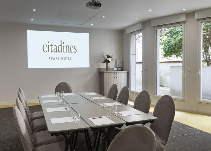 Salle de réunion résidence lmnp tourisme affaires Paris citadines Bastille Marais