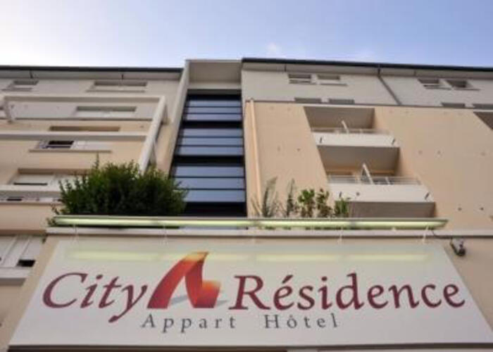Façade 2 dans une résidence LMNP tourisme affaires à Chelles City Résidence