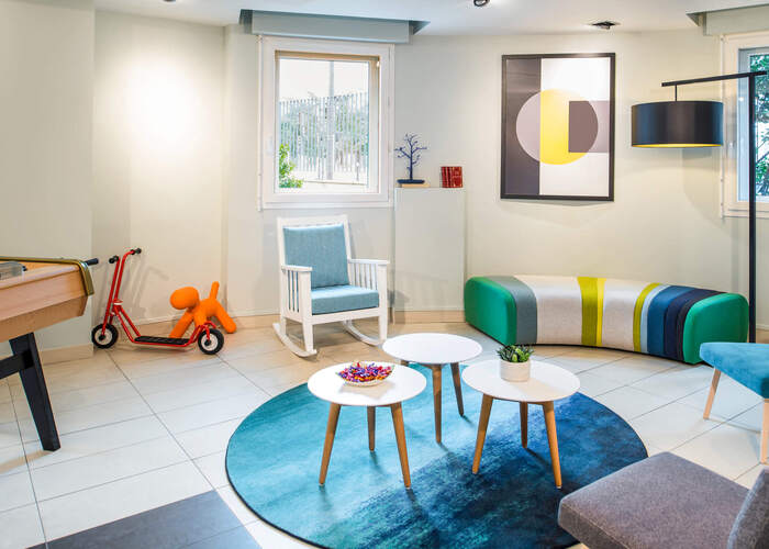 Intérieur dans la résidence lmnp tourisme affaires Charenton Adagio Paris Porte de Charenton