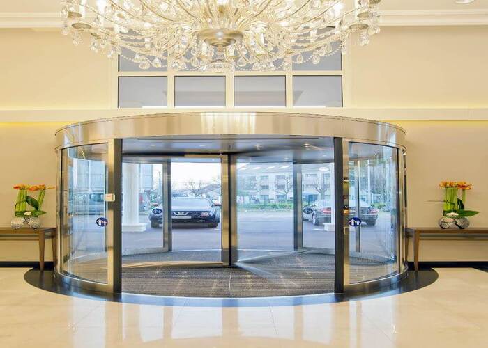 hall résidence lmnp tourisme affaires Roissy en France City résidence CDG