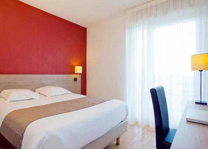 Chambre dans la résidence lmnp tourisme affaires Gex Les Rives de Leman