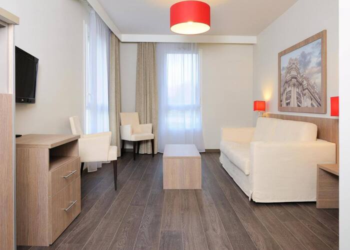 studio dans la résidence lmnp tourisme affaires guyancourt residhome paris-guyancourt