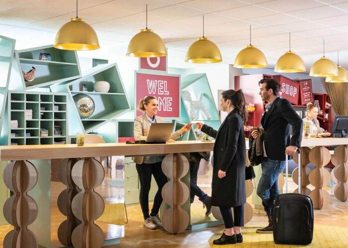 Hall d'accueil  résidence lmnp tourisme affaires Serris Marne La Vallée Val d'Europe