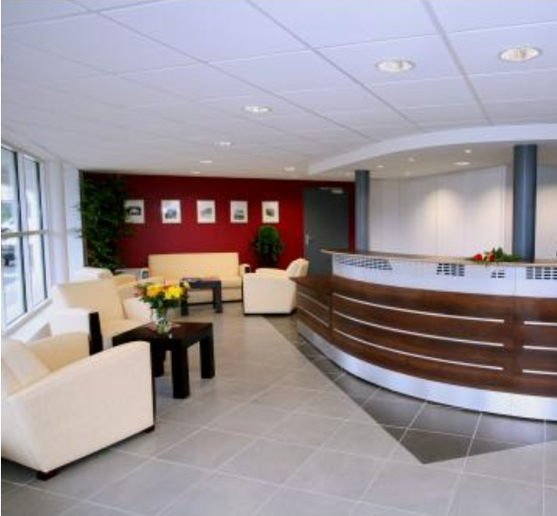hall d'entre de la résidence lmnp tourisme affaires Mérignac Alle suites appart hôtel