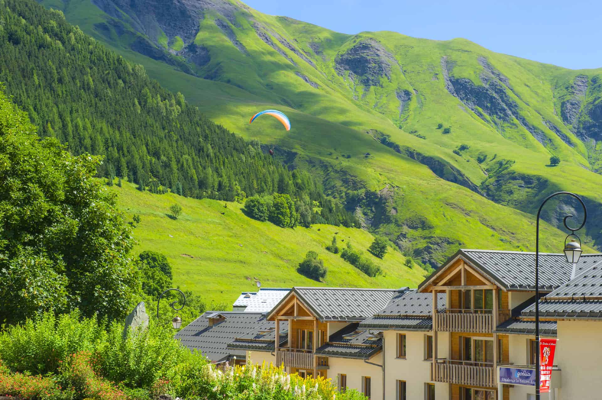 Vue montagne dans la résidence de tourisme le balcon des neiges  en LMNP à SAINT SORLIN D'ARVES