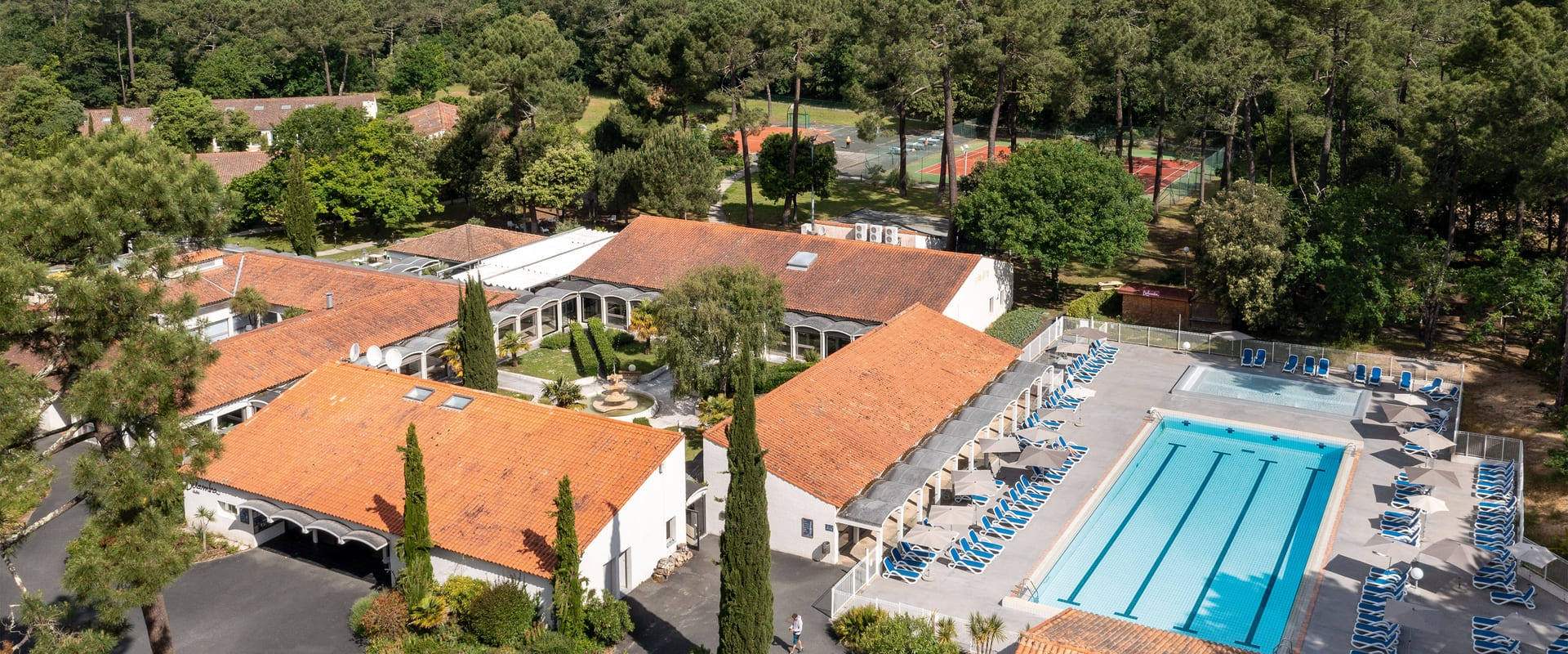 Vue aérienne en résidence LMNP de tourisme LES MATHES LA PALMYRE à ROYAN-LES-MATHES