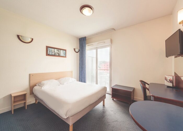 Chambre dans une résidence LMNP tourisme affaires à Antibes Appart'City