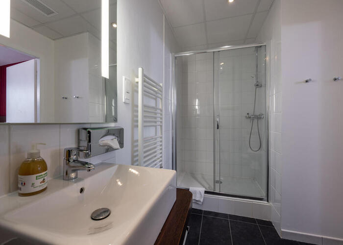 Salle de bains résidence Etudiant lmnp Grenoble Kosy Appart'Hotels Les Cèdres