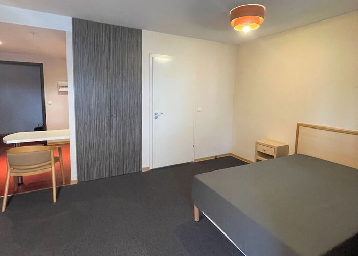 chambre  résidence lmnp sénior forbach les promenades du val d'oeting