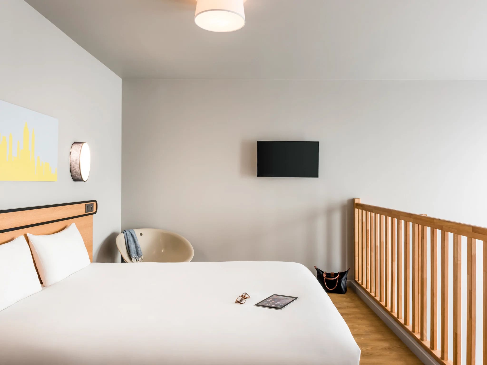 Appartement en duplex vue 2 en résidence de tourisme en LMNP Adagio access à COLOMBES
