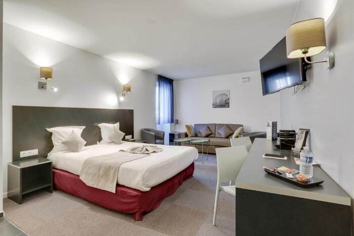 Studio dans une résidence LMNP tourisme affaires à Rungis All Suites Aéroport Paris Orly