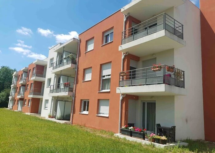 Façade de la résidence lmnp sénior Yzeure Les jardins du danube